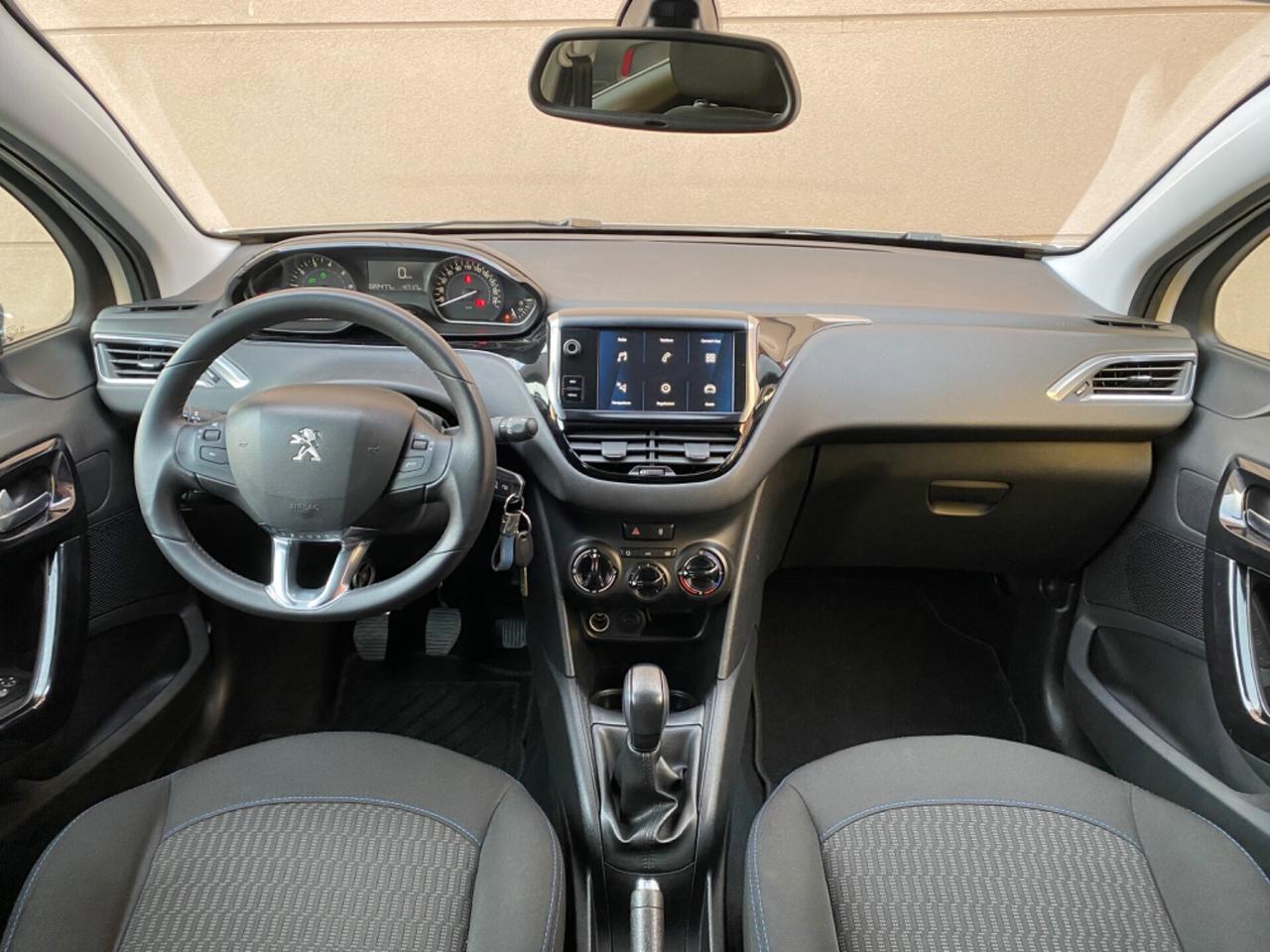 Peugeot 208 1.2 Benzina Signature