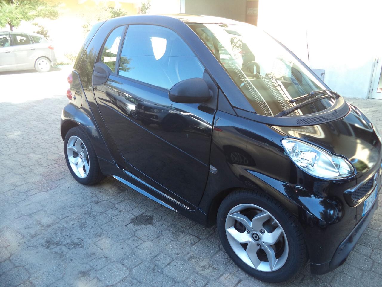 Smart ForTwo 1000 52 kW MHD coupé passion