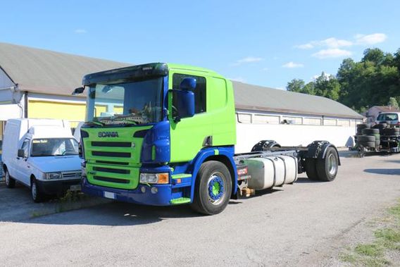 SCANIA P 420 CABINA BASSA TELAIO