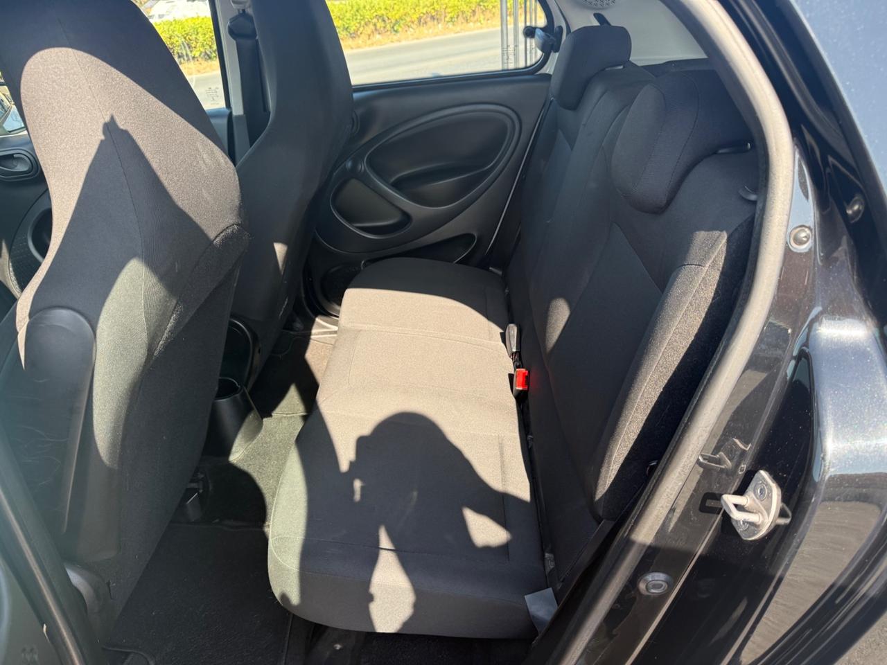 Smart ForFour 70 1.0 twinamic Youngster
