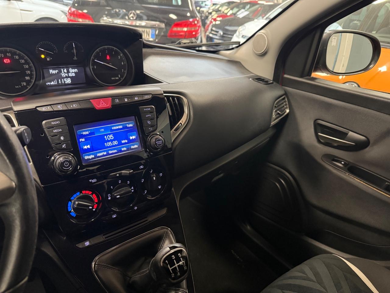 Lancia Ypsilon 1.2 69 CV GPL Ecochic Gold Ok Neopatentati