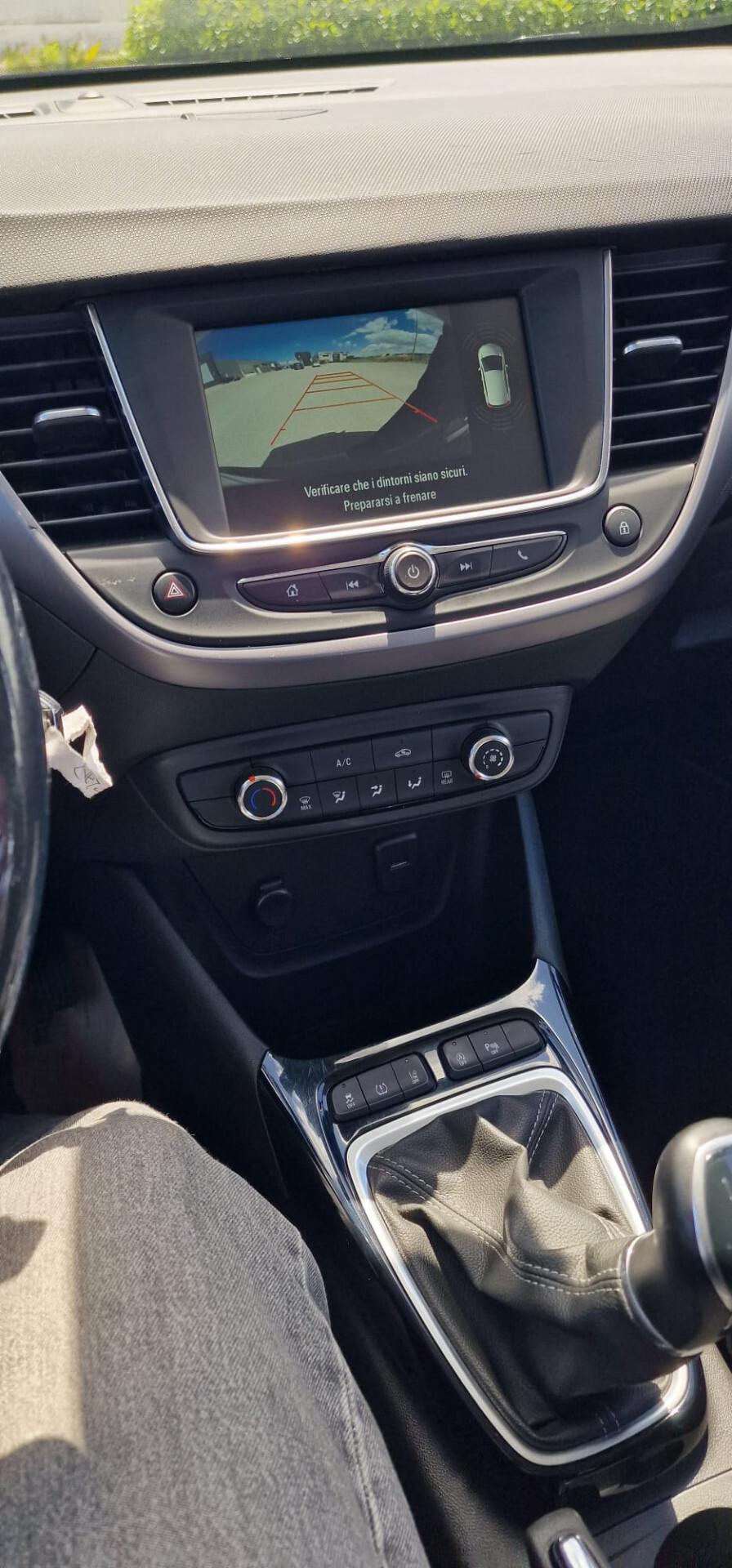 Opel Crossland 1.2 Start&Stop Design & Tech 2022