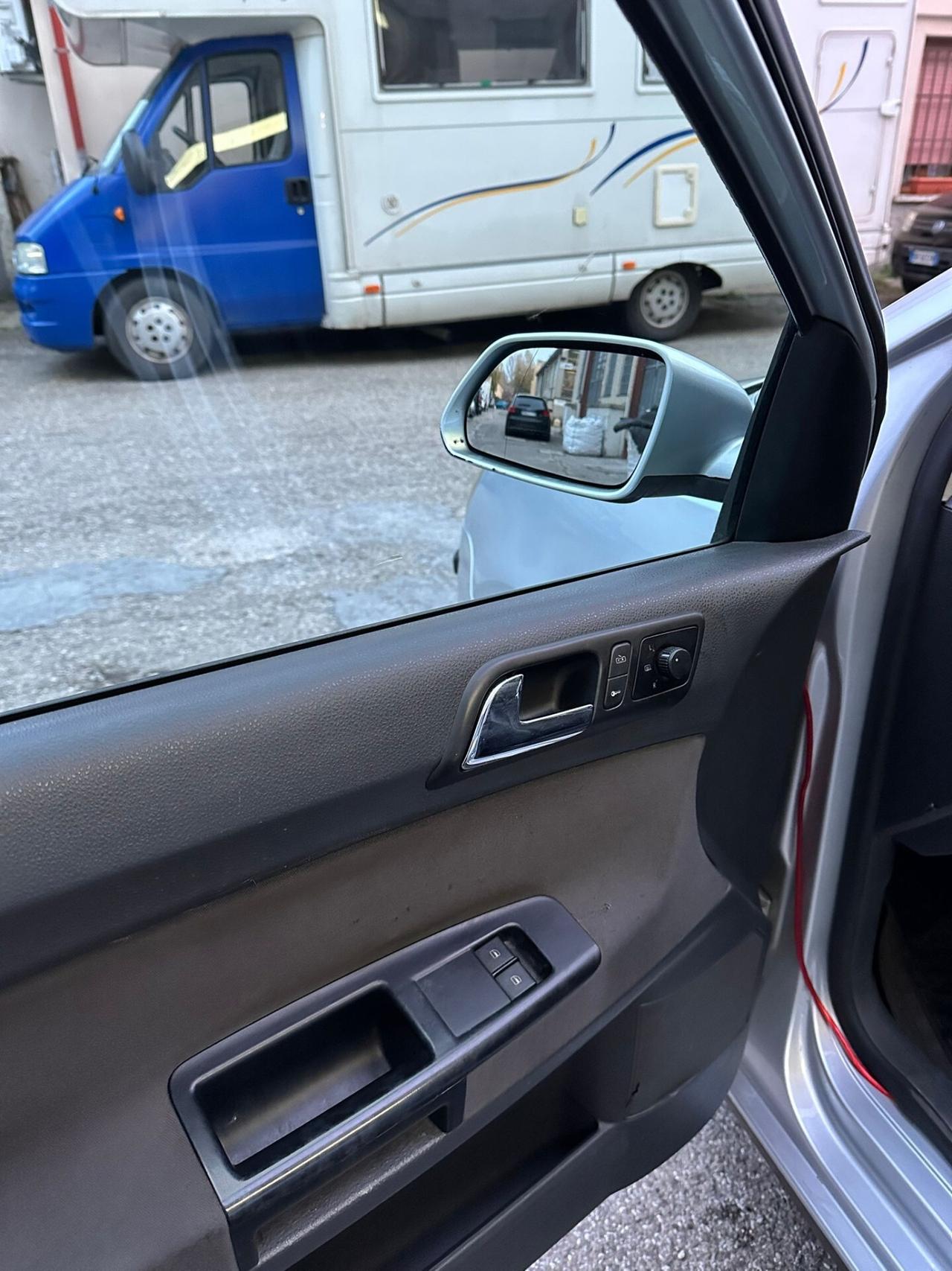 Volkswagen Polo 1.4/80CV 16V 5p. Comfort. BiFuel G