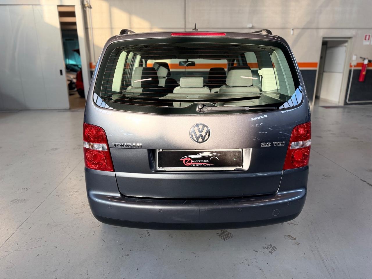 Volkswagen Touran 2.0 TDI DPF Highline AUTOCARRO