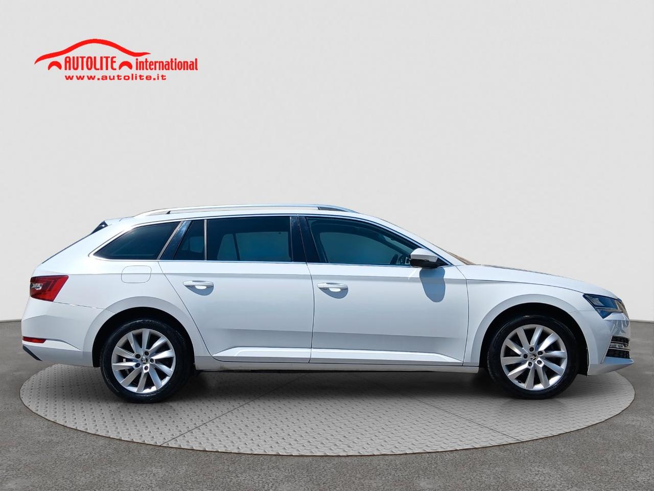 Skoda Superb iV Wagon Superb Wagon iV 1.4 tsi phev Executive dsg