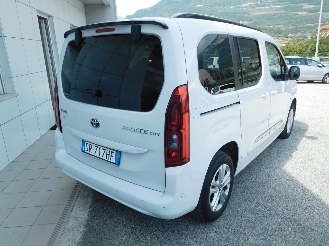 Toyota Proace City Verso 1.5D 130cv S&S L1 Executive