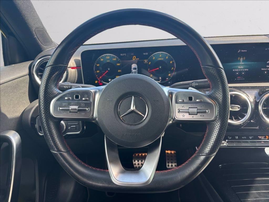 MERCEDES A 180 Sport Night edition auto del 2020