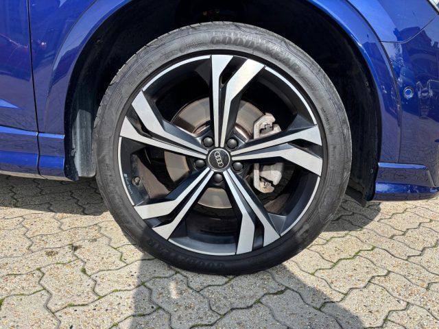 AUDI Q3 SPB 40TDI Quattro Black line TETTO PANORAMA APRI