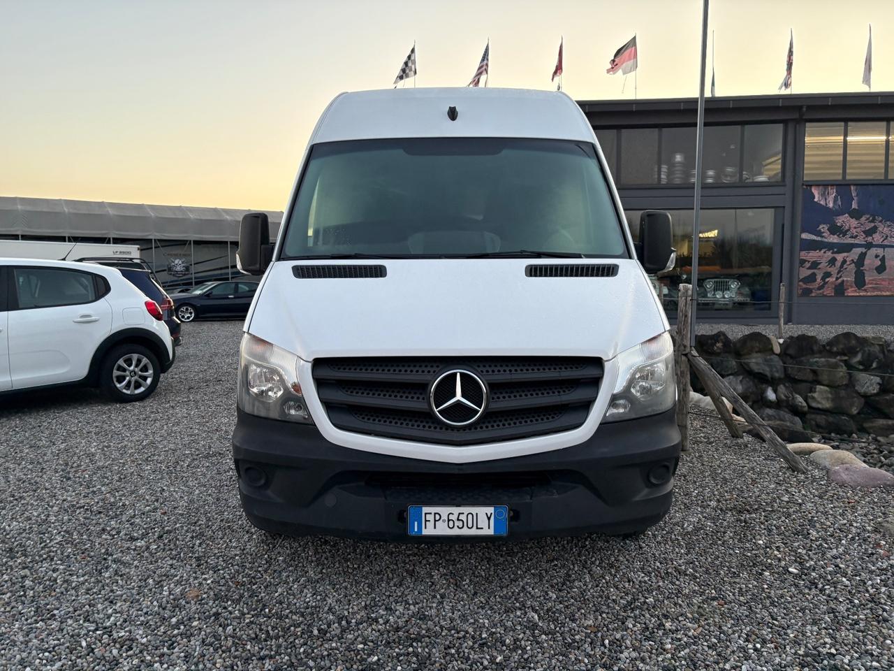 Mercedes sprinter