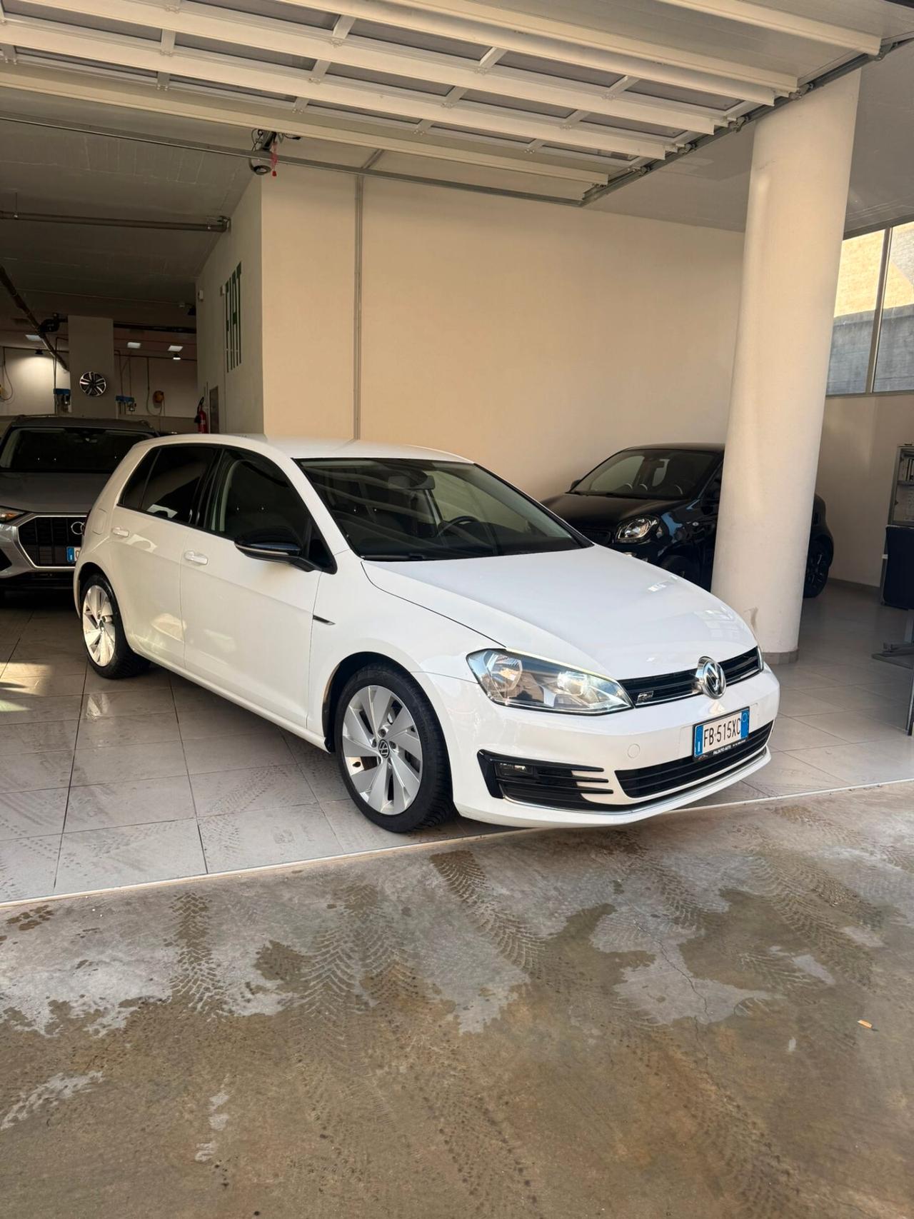 Volkswagen Golf 1.6 TDI 110 CV 5p