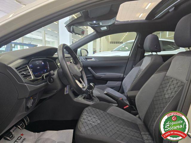 VOLKSWAGEN Taigo 1.0 TSI 110 CV R-Line + Tetto