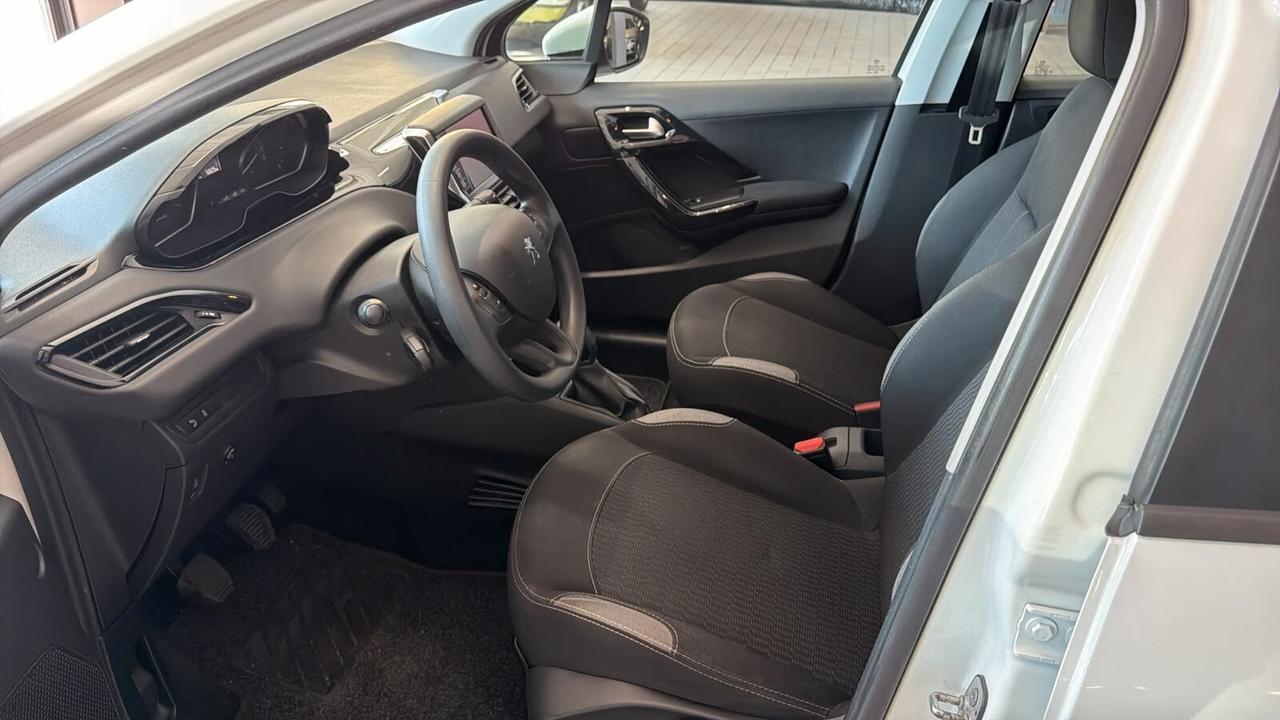 Peugeot 208 PureTech 82 5p. GPL Active