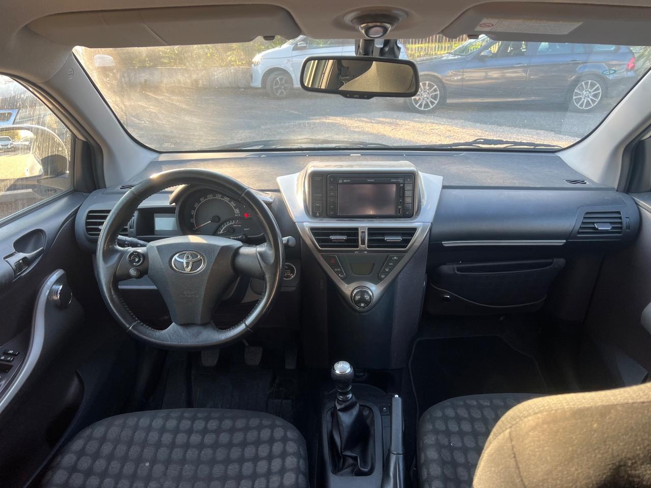 Toyota iQ 1.0 High Collection