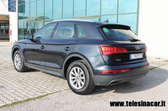 AUDI Q5 2.0 TDI 150 CV Business