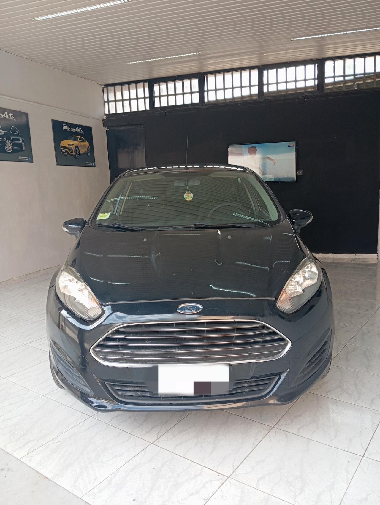 Ford Fiesta 1.4 Benz/GPL 2015 CON GARANZIA