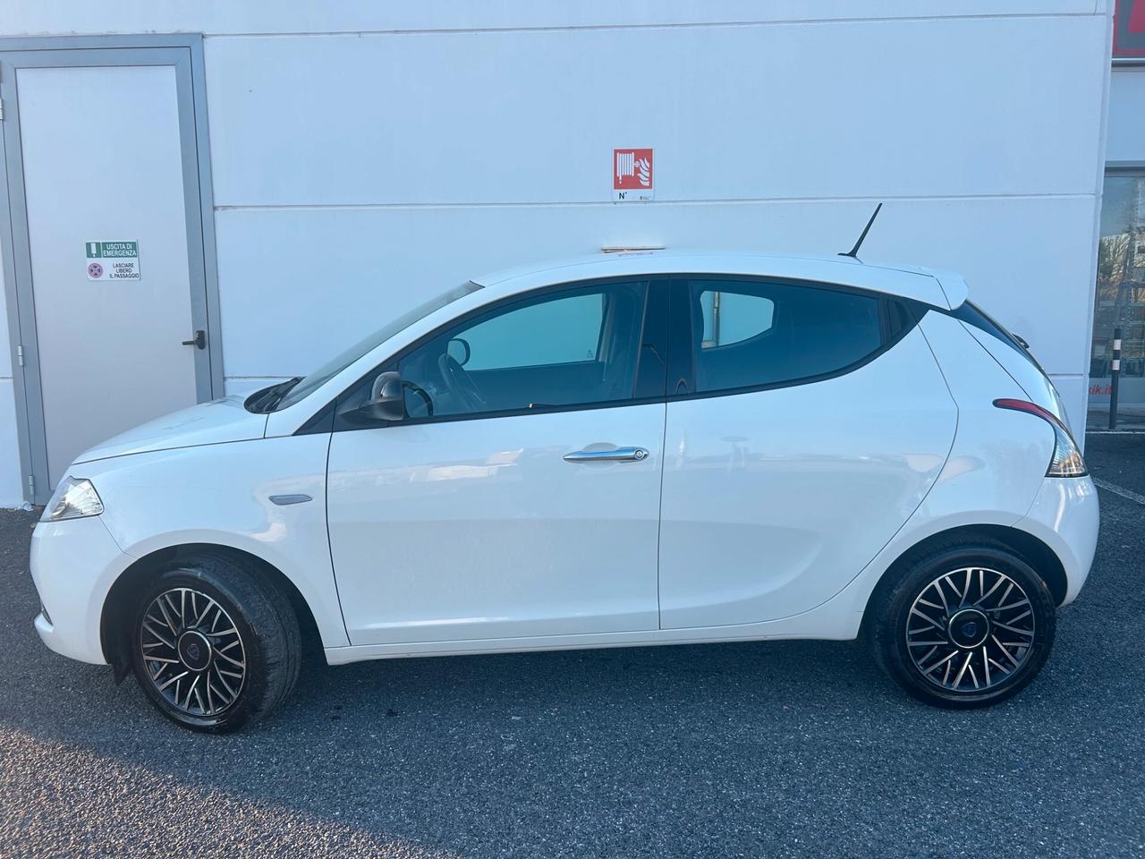 Lancia Ypsilon 1.2 69 CV 5 porte S&S Gold UNICO PROP