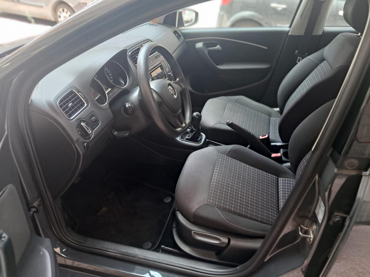 VOLKSWAGEN POLO 1.4 TDI 75CV-NEOPATENTATI-Euro7199