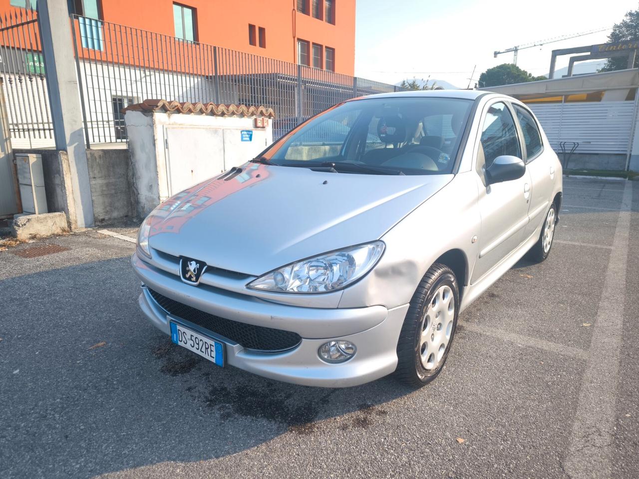 PEUGEOT 206+- BENZINA- OK NEOPATENTATI