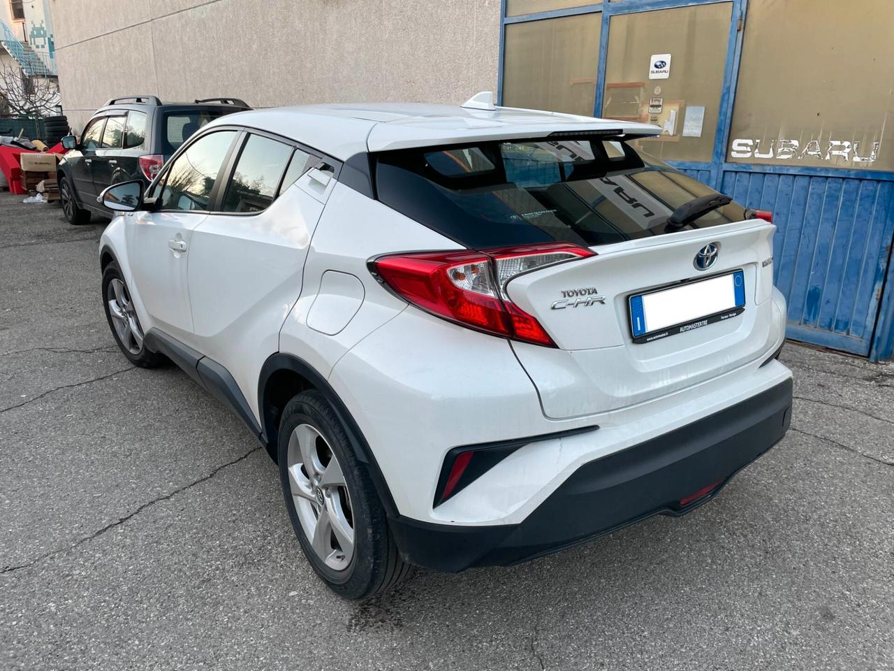 Toyota C-HR 1.8 Hybrid E-CVT Style