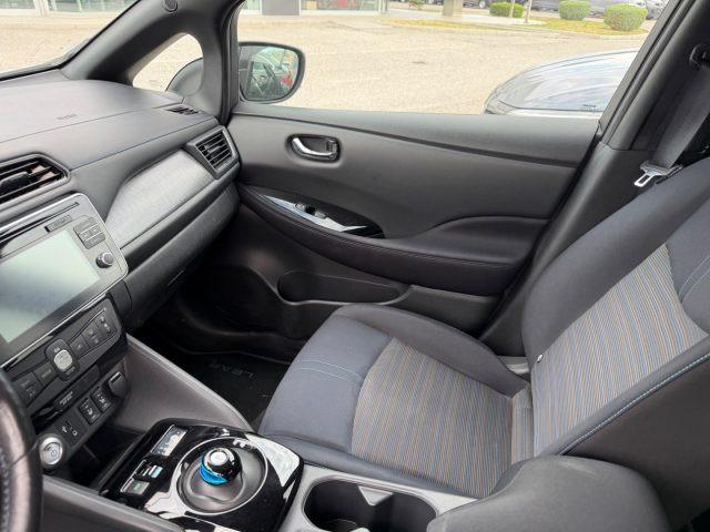 NISSAN Leaf N-Connecta 40 kWh