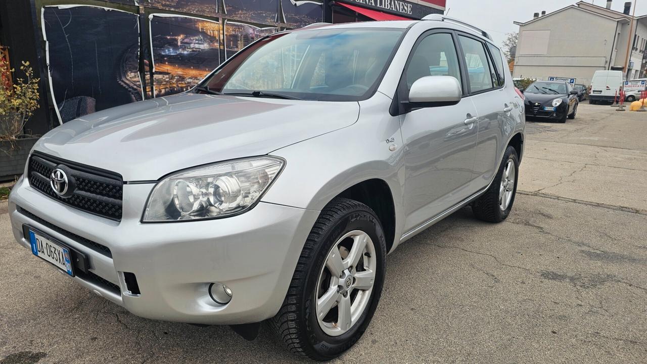 Toyota RAV 4 RAV4 2.2 D-4D 136 CV. 4x4