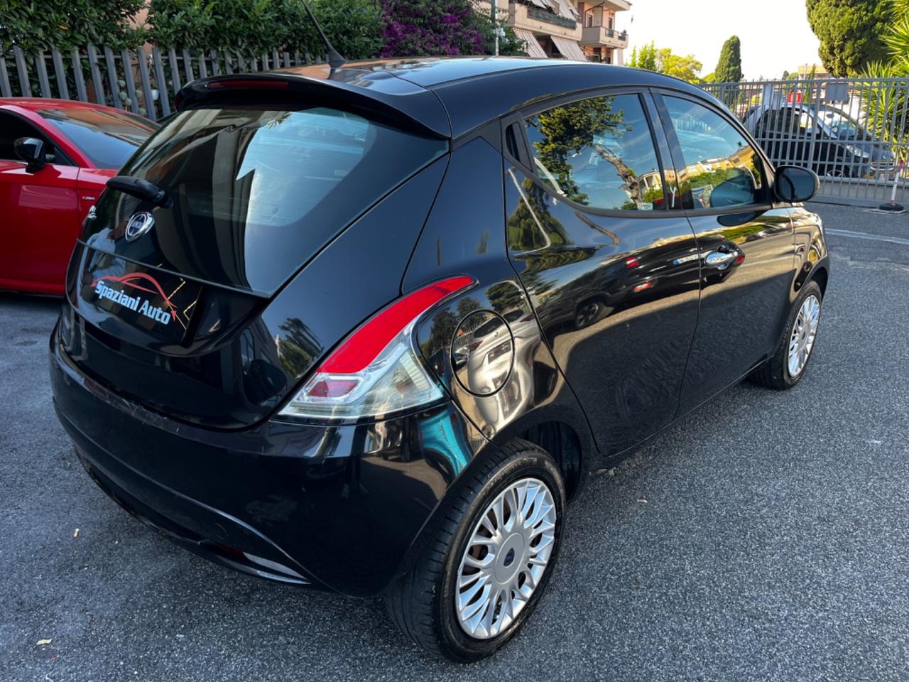 Lancia Ypsilon 1.2 69 CV 5 porte