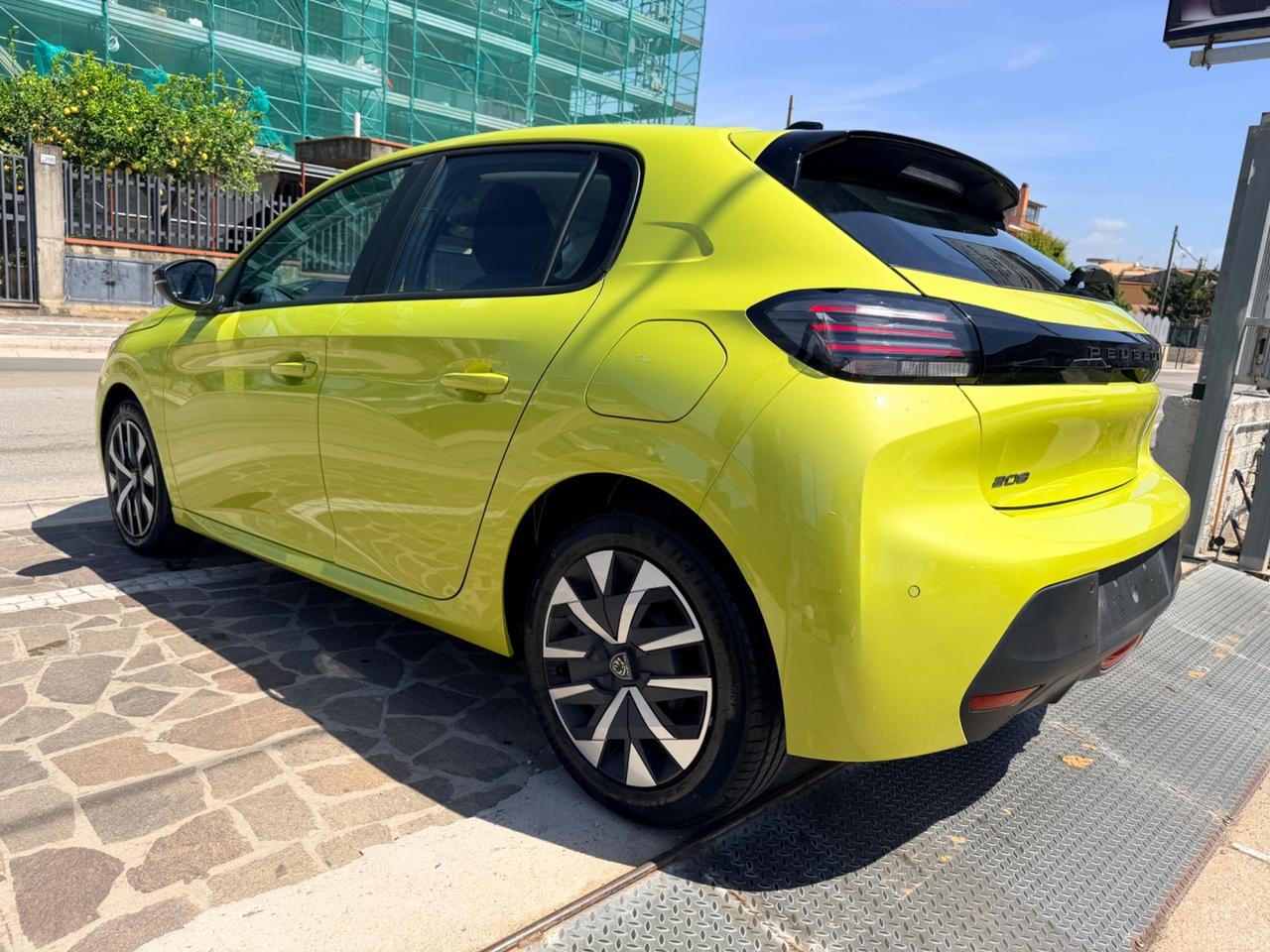 Peugeot 208 PureTech 100 Stop&Start 5 porte Active