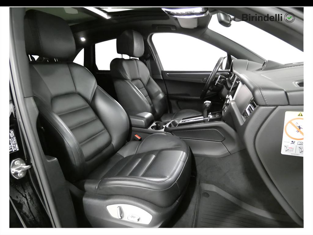 PORSCHE Macan - 2.0 T