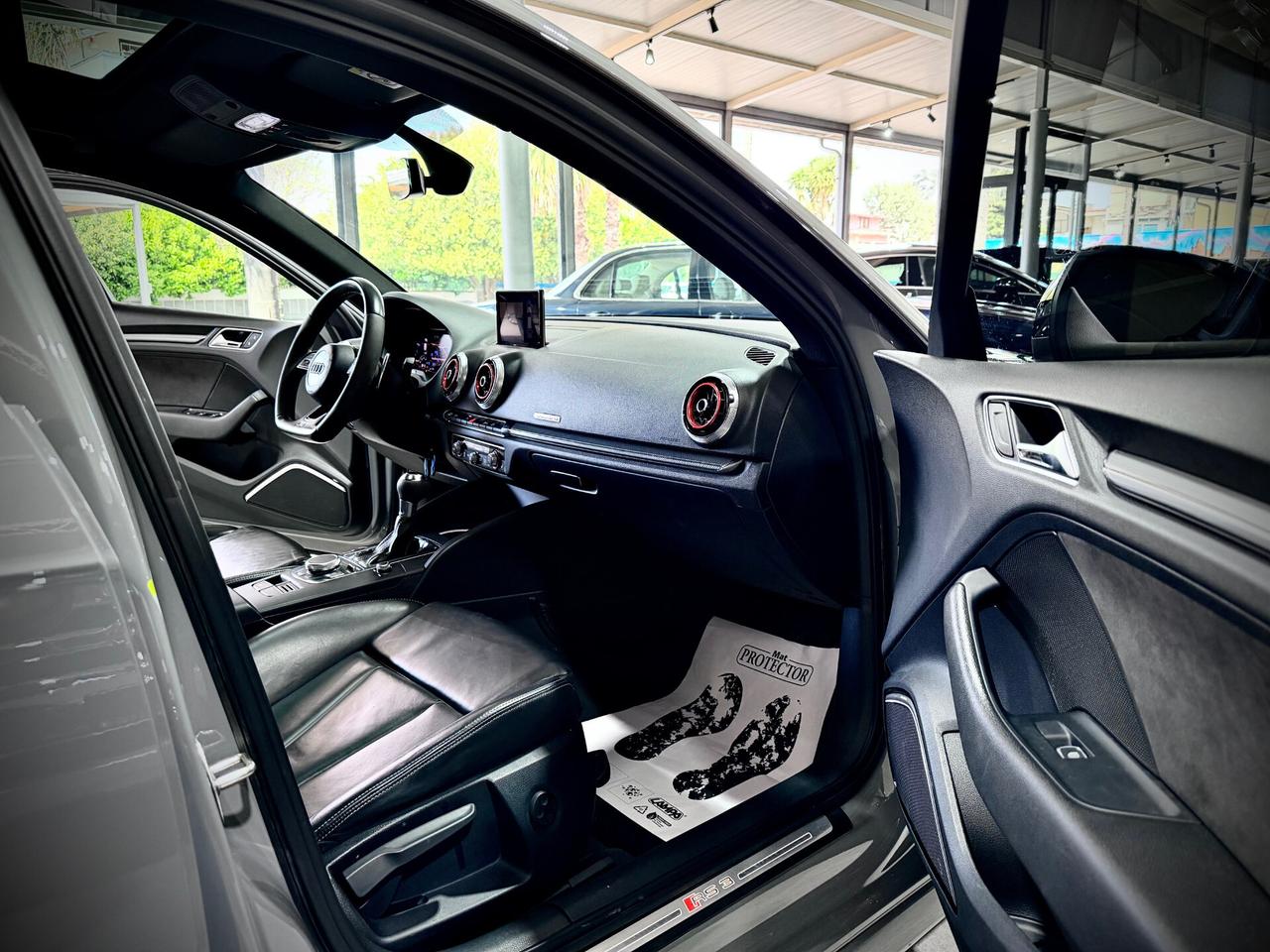 Audi RS3 2.5 TFSI 400CV Quattro S-Tronic