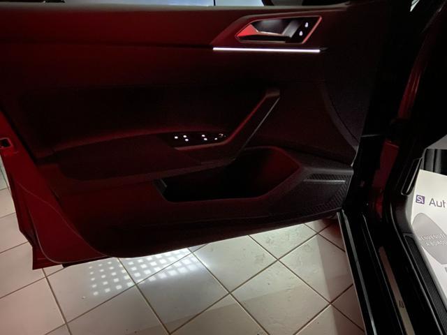 VOLKSWAGEN Taigo 1.0 TSI 110 CV DSG R-Line TETTO APR/PAN