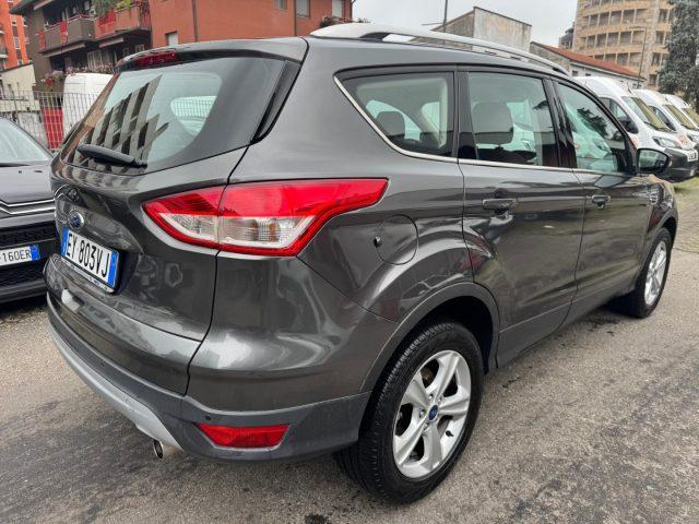 FORD Kuga 2.0 TDCI 120 CV S&S 2WD TITANIUM