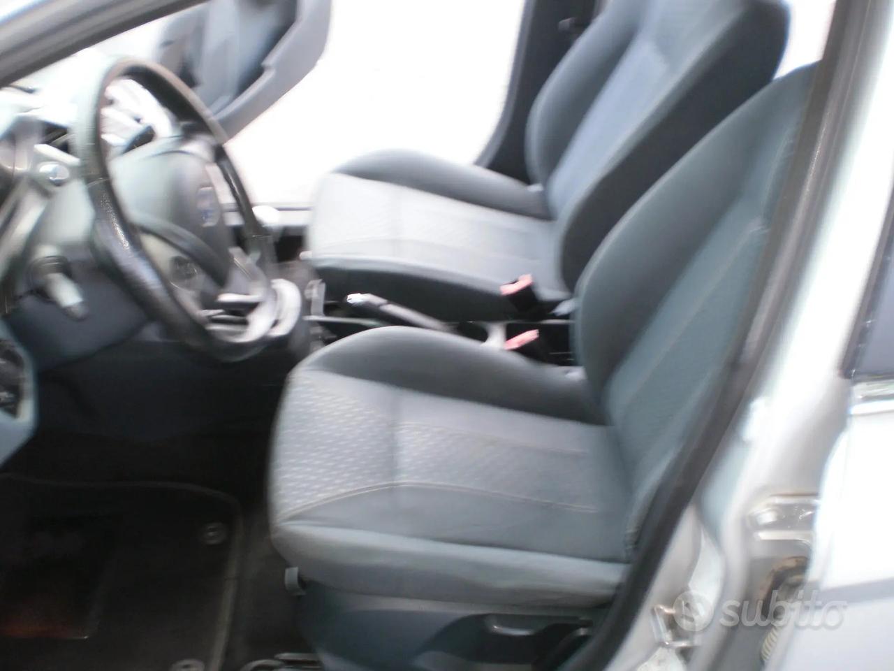 Ford Fiesta 1.2 82 CV 5 porte Titanium