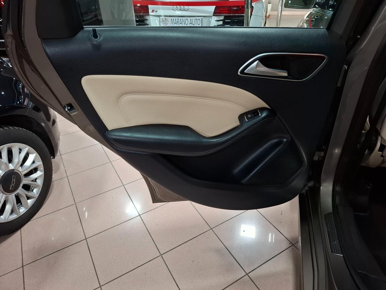 Mercedes B 180 Premium-Tetto-Neopatentato