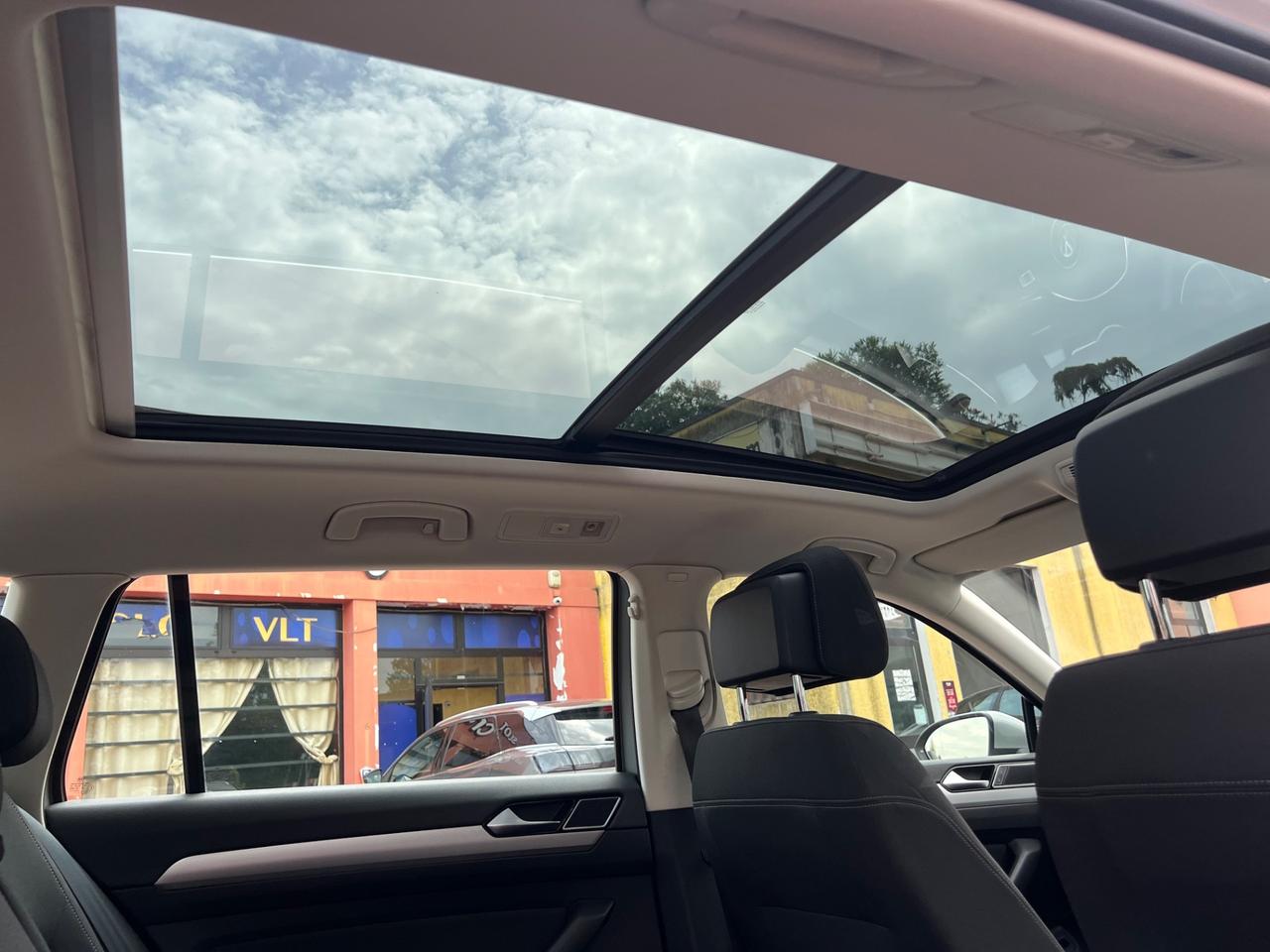 Volkswagen Passat 2.0 TDI Highline BlueMotion Technology