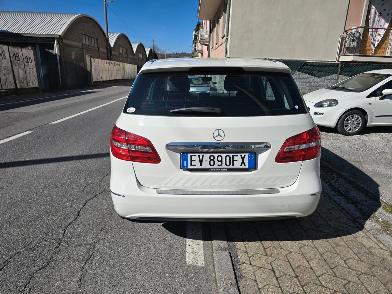Mercedes-benz B 180 Premium LED CAMERA