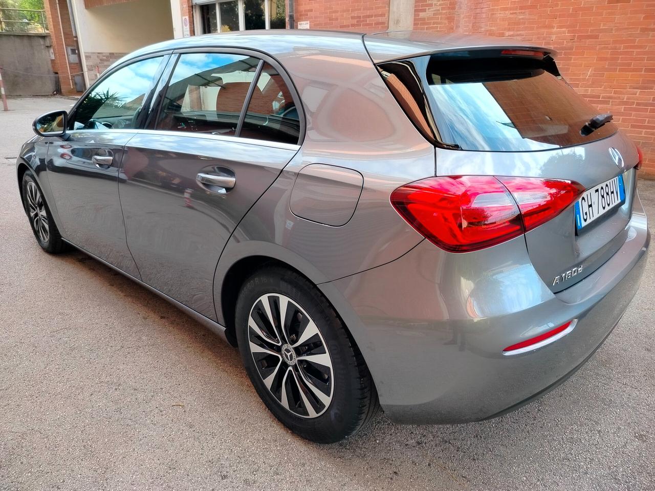 Mercedes-benz A 180 A 180 d Automatic Business