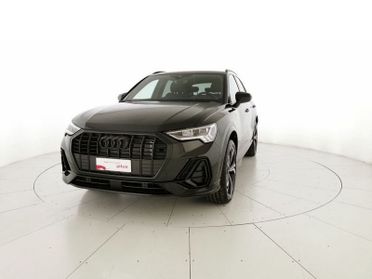 Audi Q3 35 1.5 tfsi Identity Black