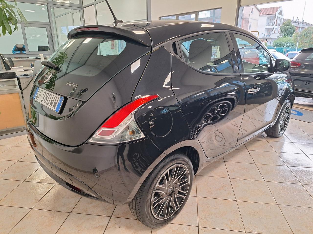 Lancia Ypsilon 1.0 FireFly 5 porte S&S Hybrid Maryne