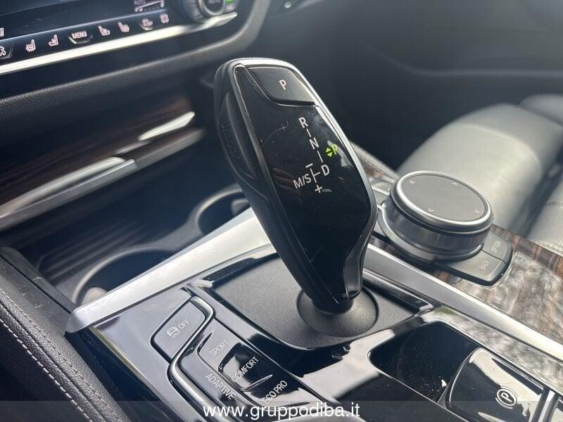 BMW Serie 5 G31 2020 Touring LCI D 530d Touring mhev 48V xdrive Luxury auto
