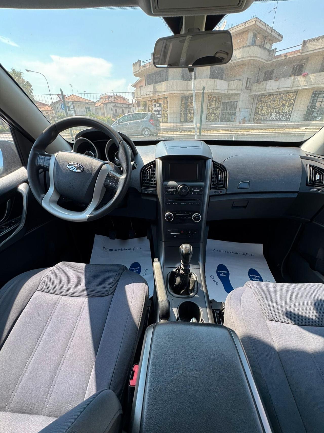 Mahindra XUV500 2.2 16V AWD W6