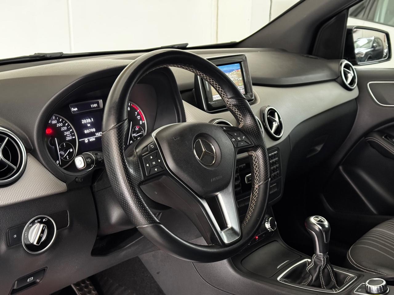 Mercedes-benz B 180 BlueEFFICIENCY Premium