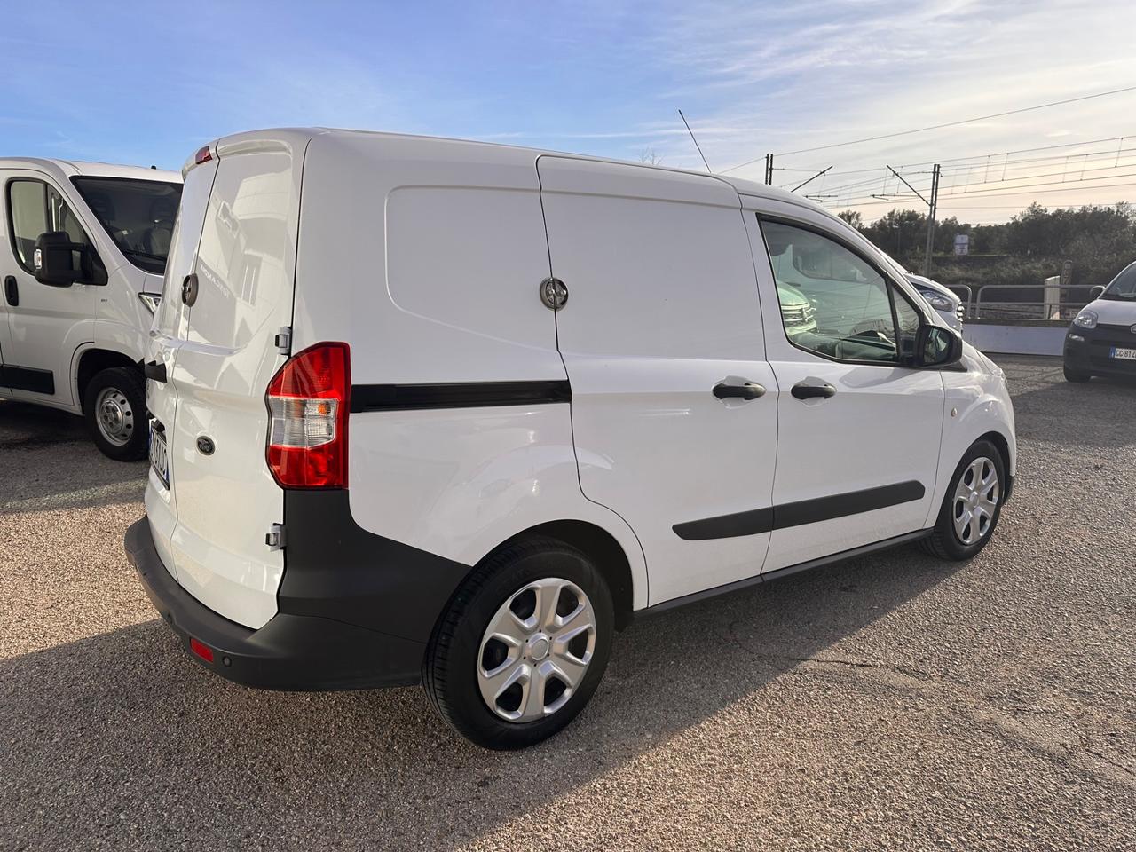 FORD TRANSIT COURIER FURGONATA 1.5 TDCI 75 CV TREND