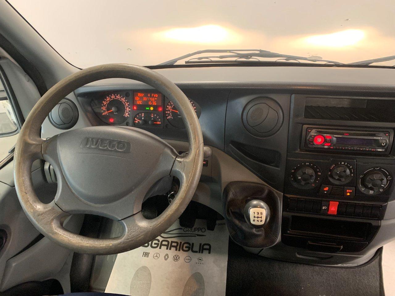 IVECO Daily Cassone Fisso 35 C 12 3 Posti