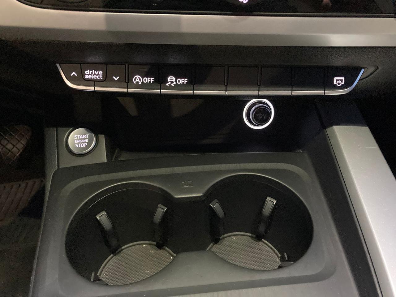 Audi A4 2.0 35 TDI Business #7324