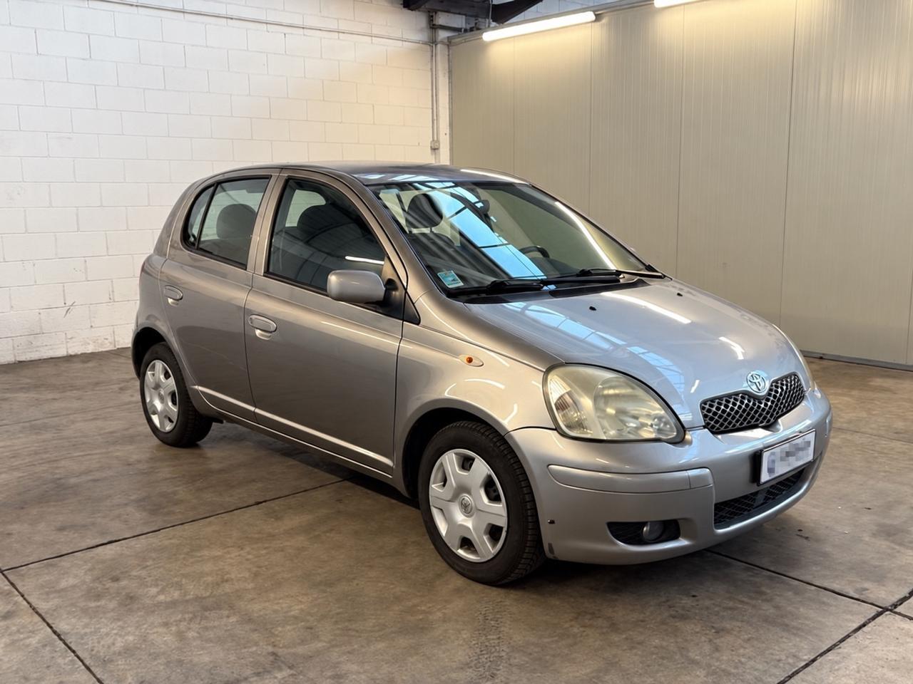Toyota Yaris 1.0i 16V cat 3 porte Sol