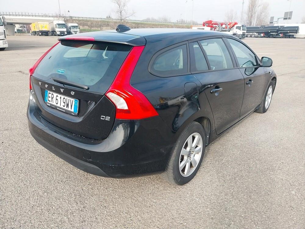 Volvo V60 D2 1.6 Momentum