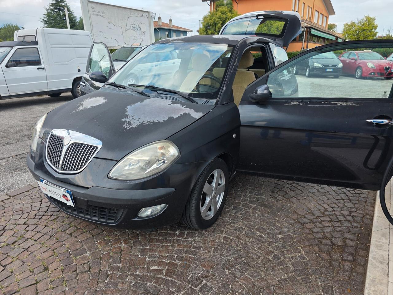 Lancia Ypsilon 1.3 Multijet 16V con 209.000km Neopatentati ok