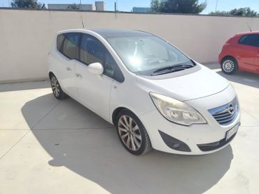Opel Meriva PER COMMERCIANTI