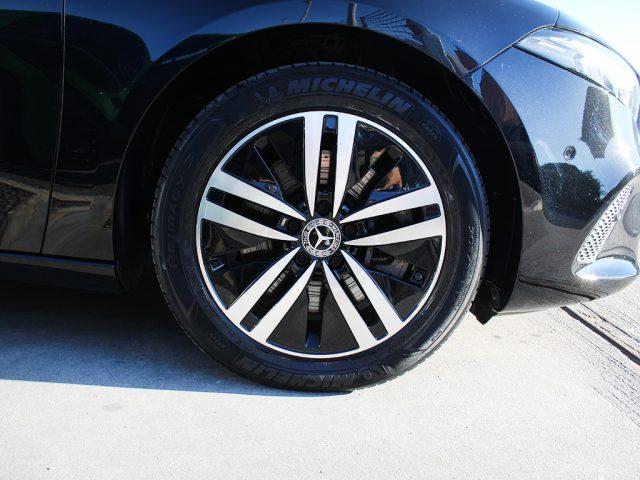MERCEDES-BENZ A 250 e hybrid EQ Sport