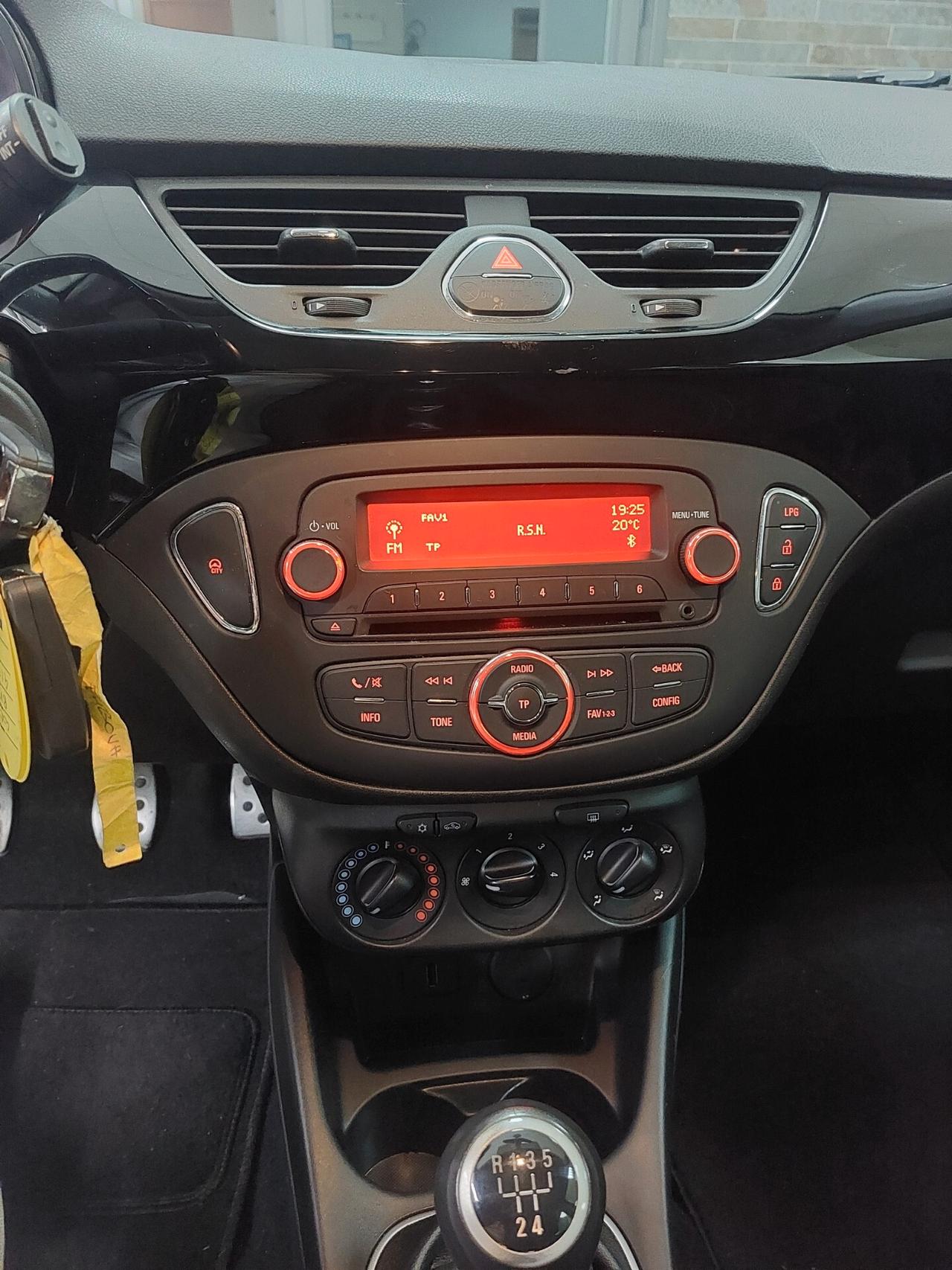 Opel Corsa 1.4 90CV GPL Tech 5 porte b-Color 2018